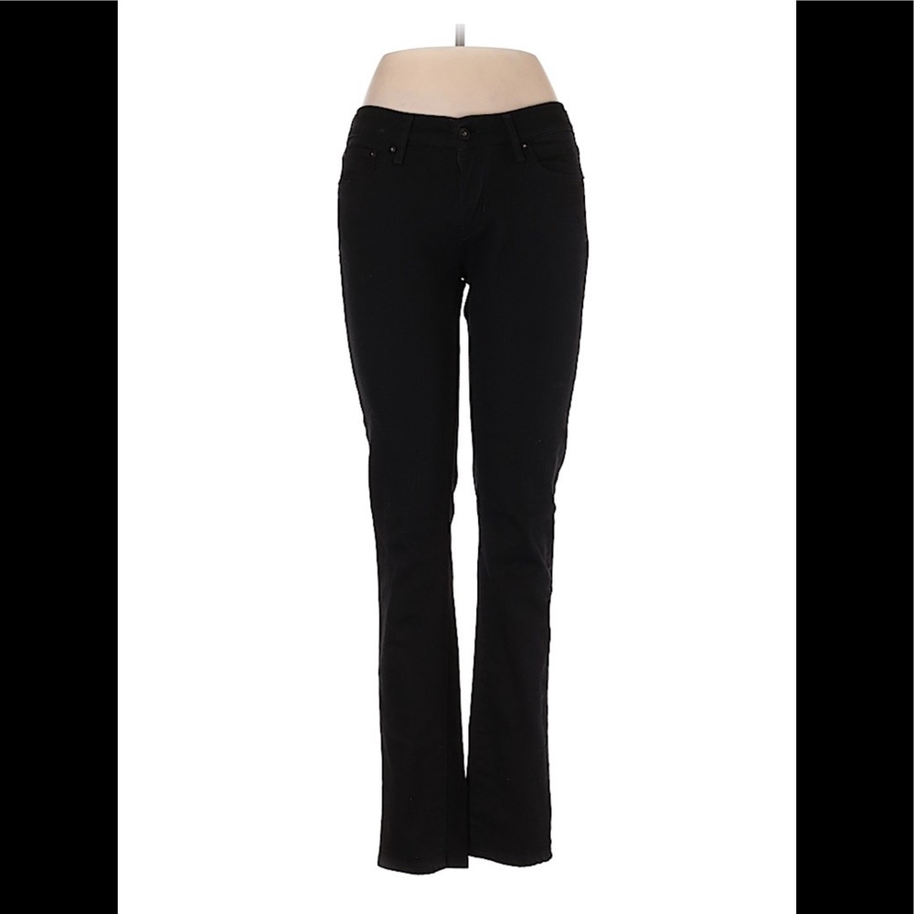 Levi’s Demi curve jeans